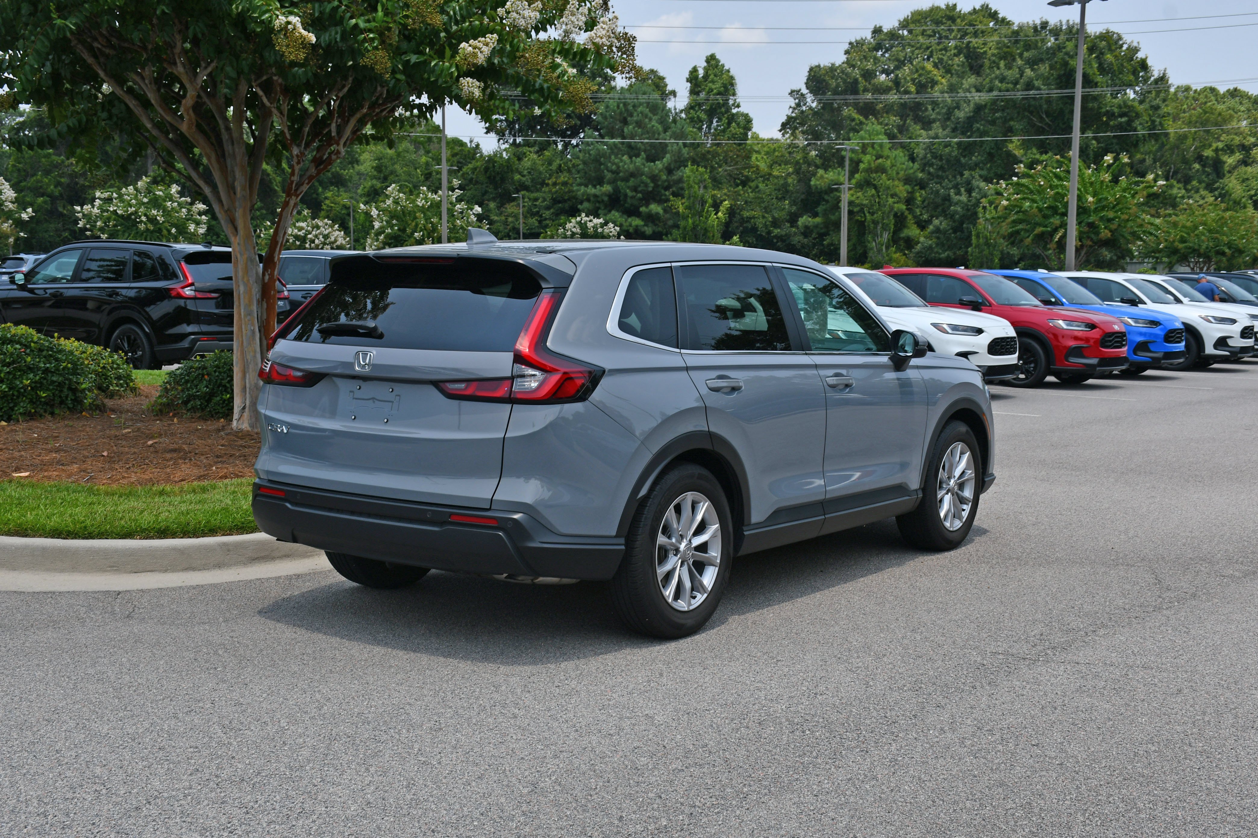 Used 2025  Honda EX-L image 4