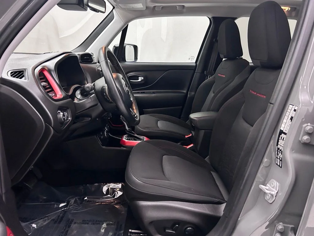 Used 2022 Gray Jeep Trailhawk image 12