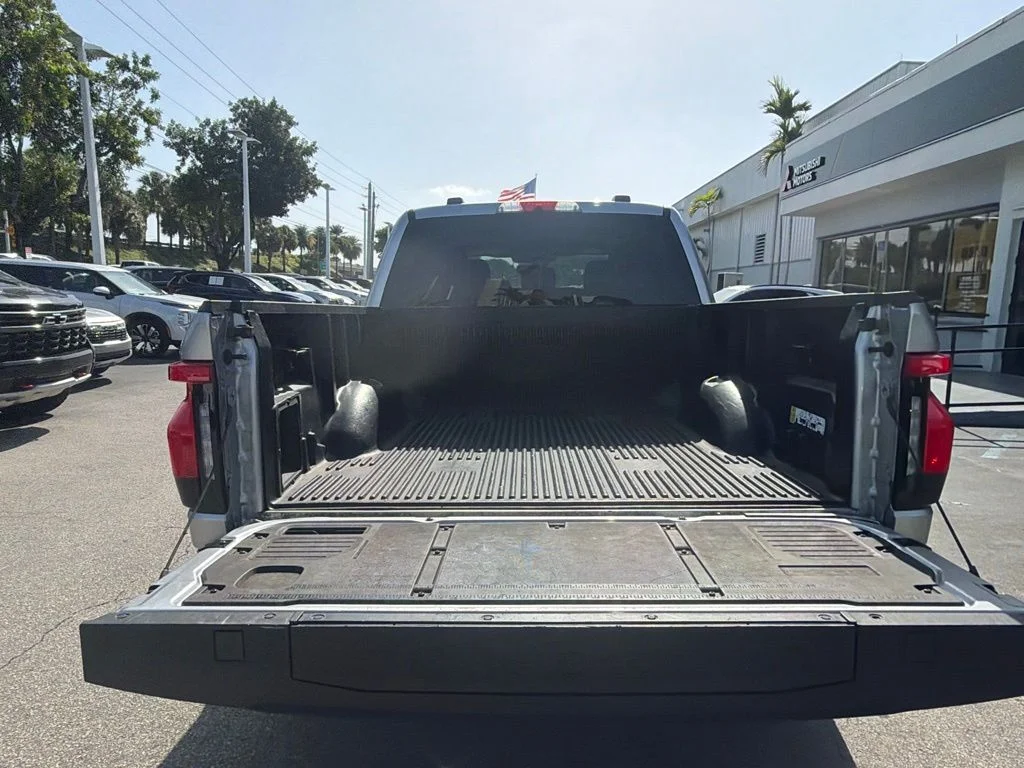 Used 2023 Silver Metallic Ford XLT image 8