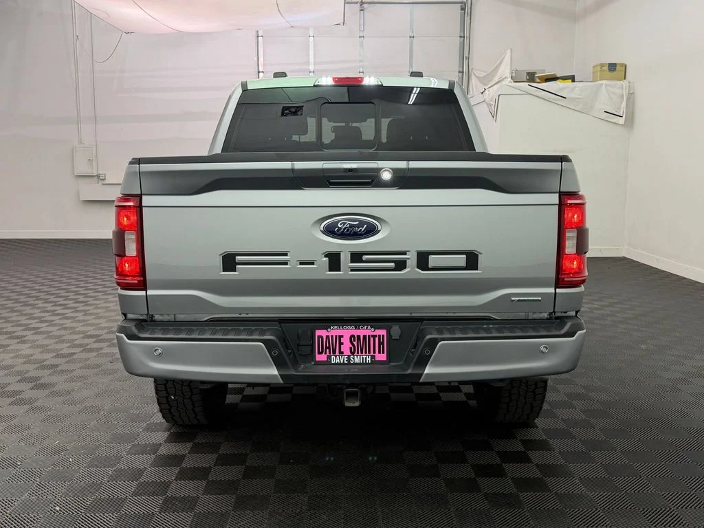 Used 2023 Iconic Silver Metallic Ford XLT image 10