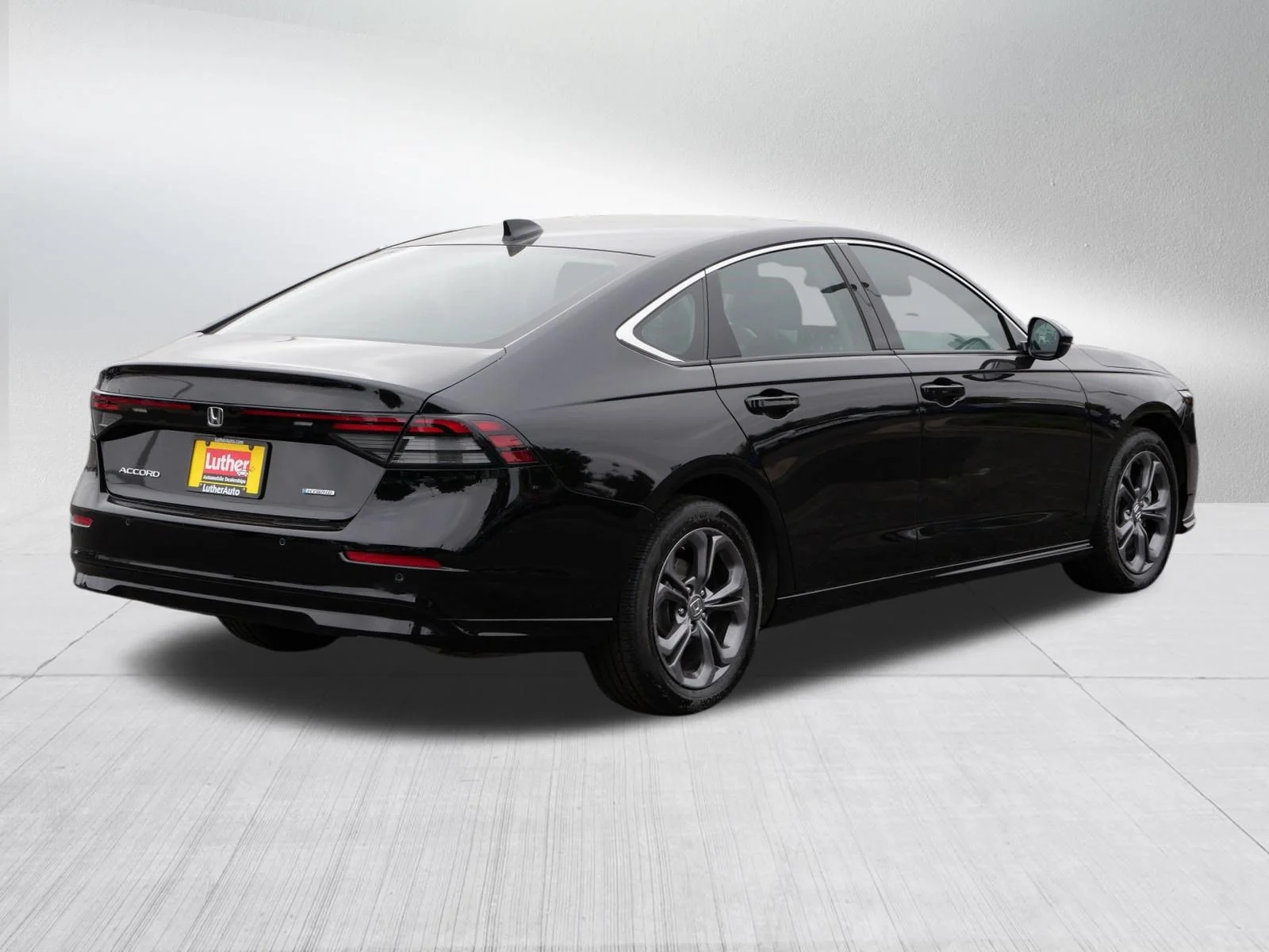 Used 2024 Crystal Black Pearl Honda EX-L image 7