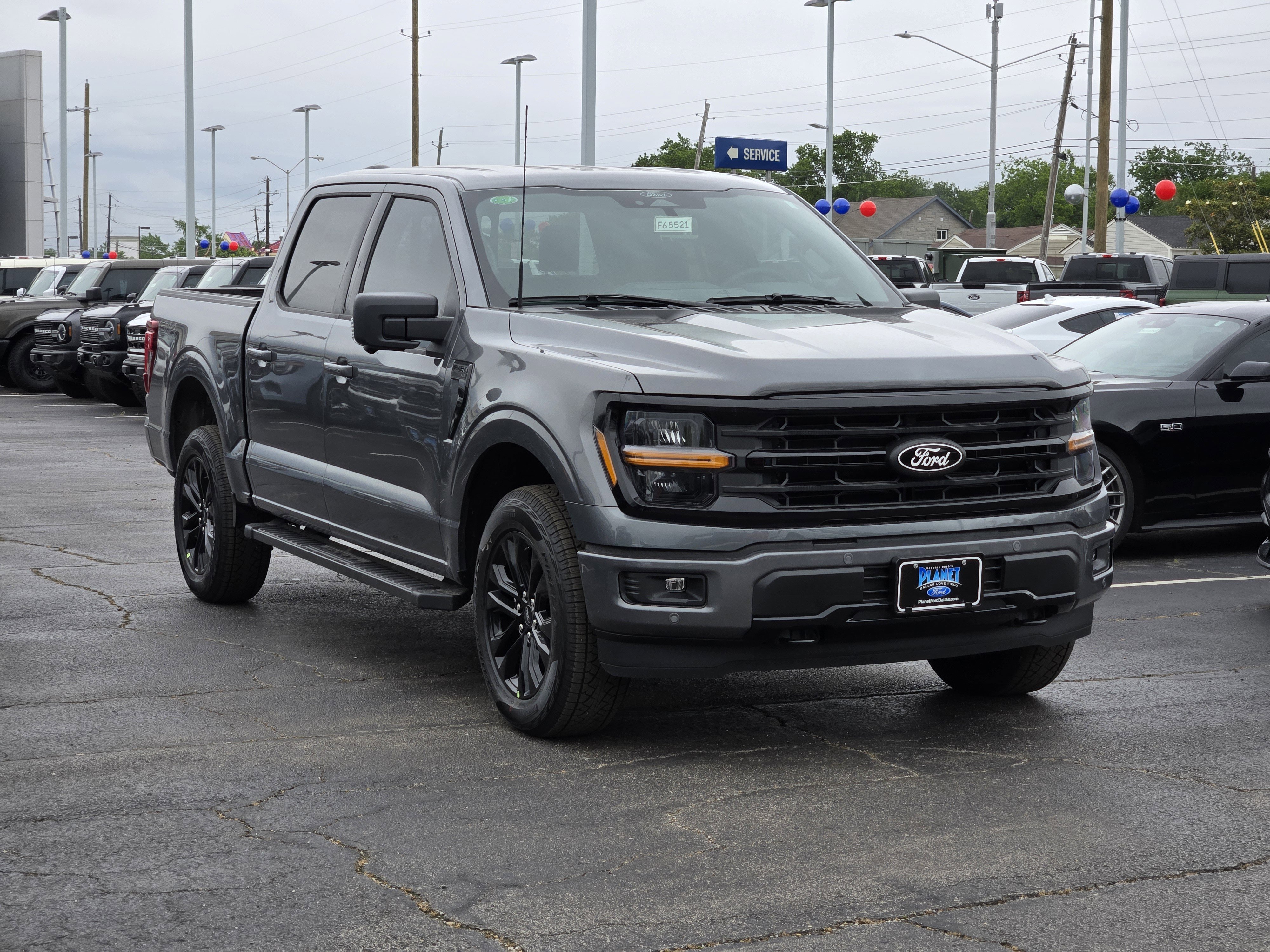 New 2026 Carbonized Gray Metallic Ford XLT image 2