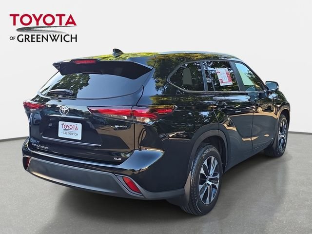 Used 2026 Black Toyota XLE image 3