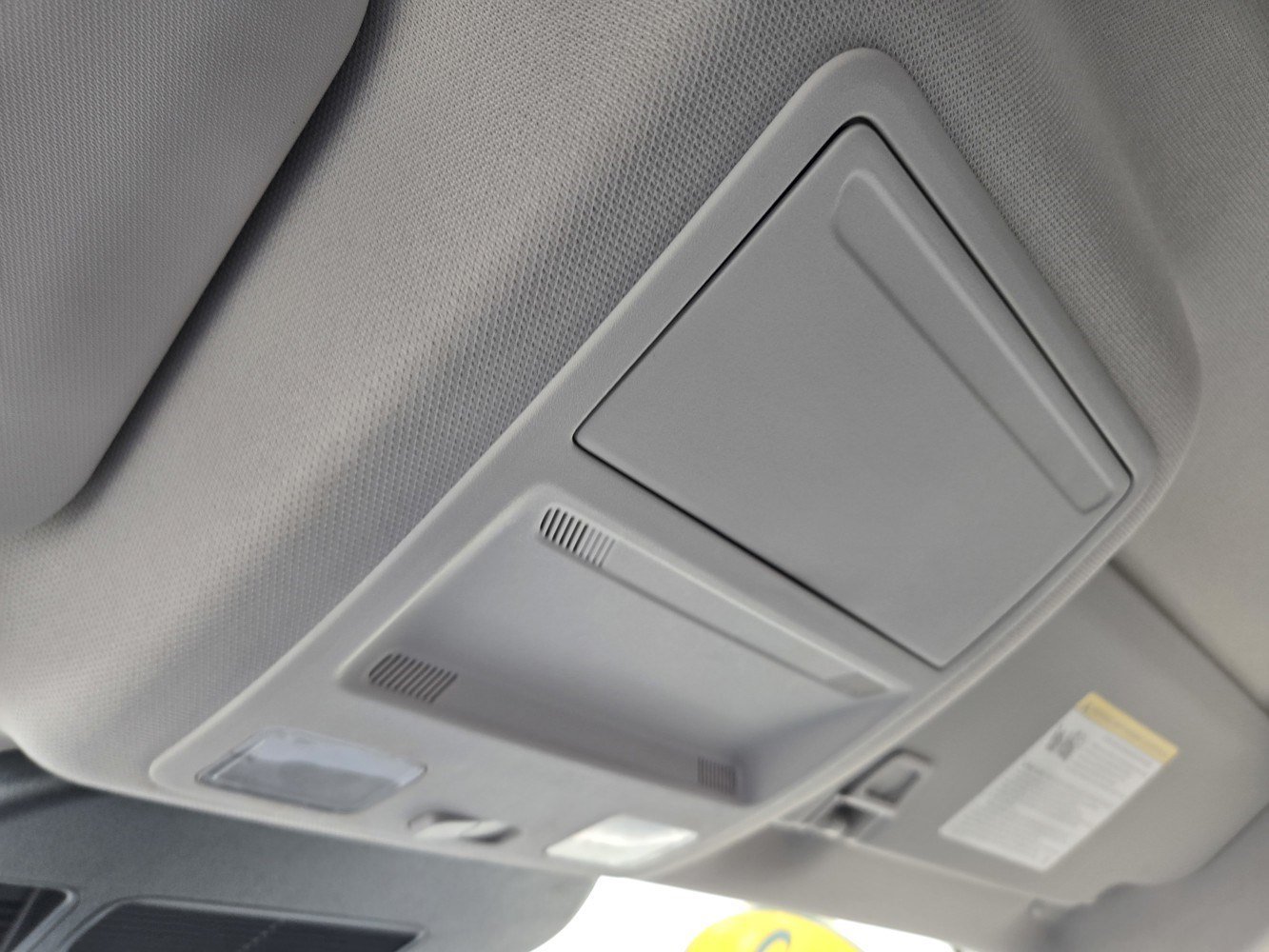 Used 2022  Ford SE image 15