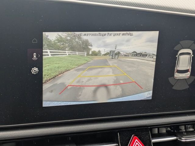 2025 Kia Niro SX Touring - Photo 22