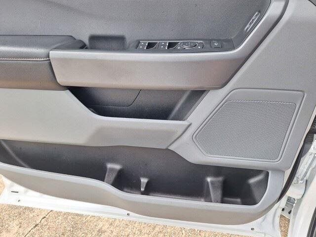 Used 2024 Oxford White Ford XLT image 22