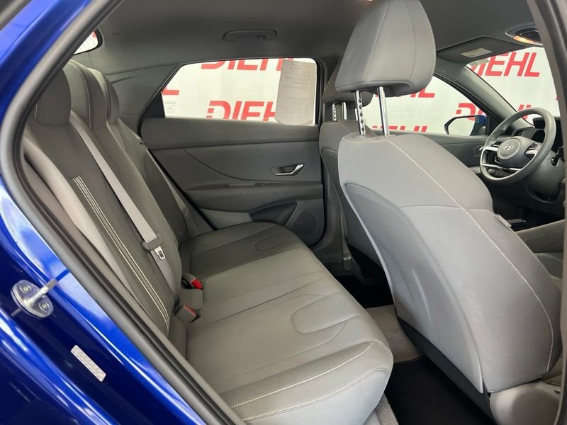 Used 2022 Blue Hyundai SEL image 10