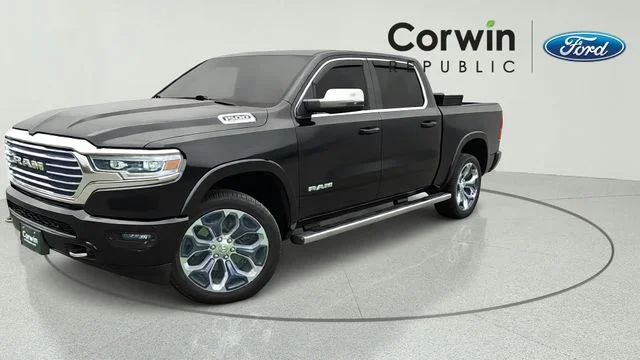 Used 2023 Diamond Black Ram Limited image 1