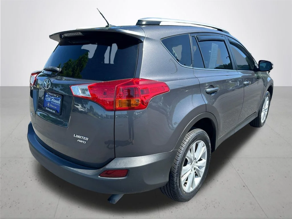 Used 2015 Gray Toyota Limited image 7