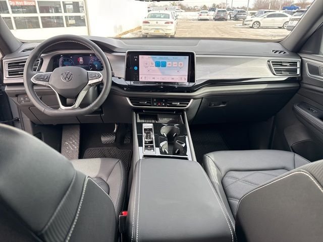 New 2026 Pure Gray Volkswagen 2.0T SE w/Technology image 25