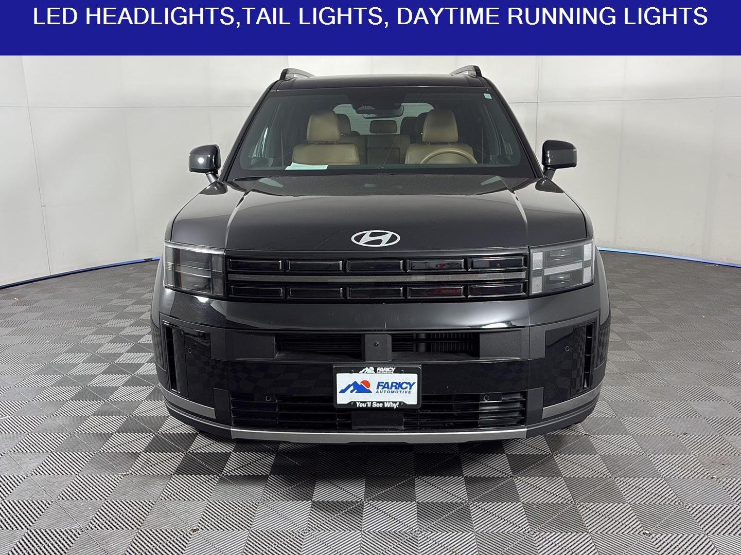 Used 2025 Phantom Black Hyundai Limited image 4