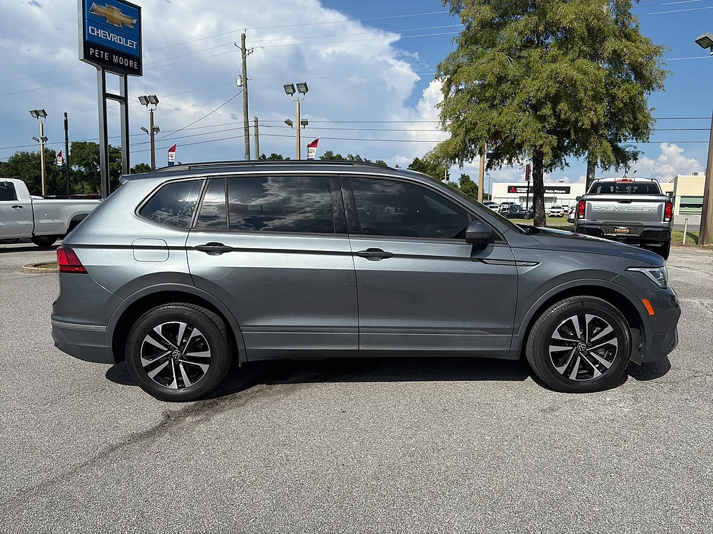 Used 2022 Platinum Gray Metallic Volkswagen 2.0T S FWD image 4