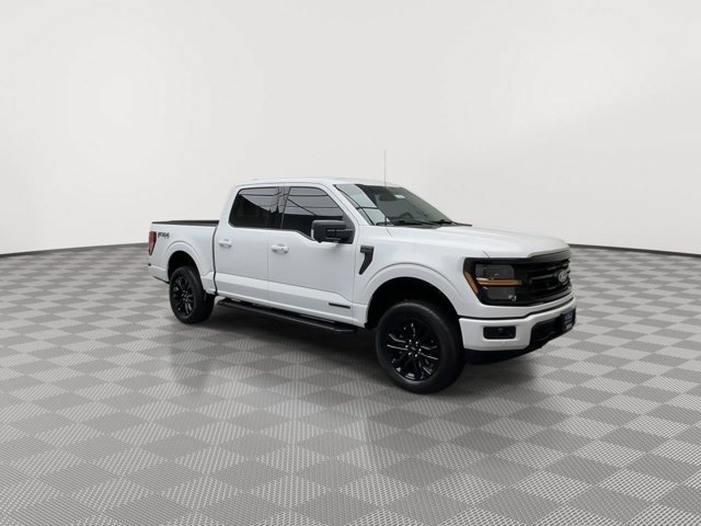 Used 2024 Oxford White Ford XLT image 46