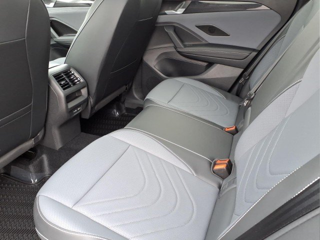 2026 Volkswagen Tiguan SE - Photo 12