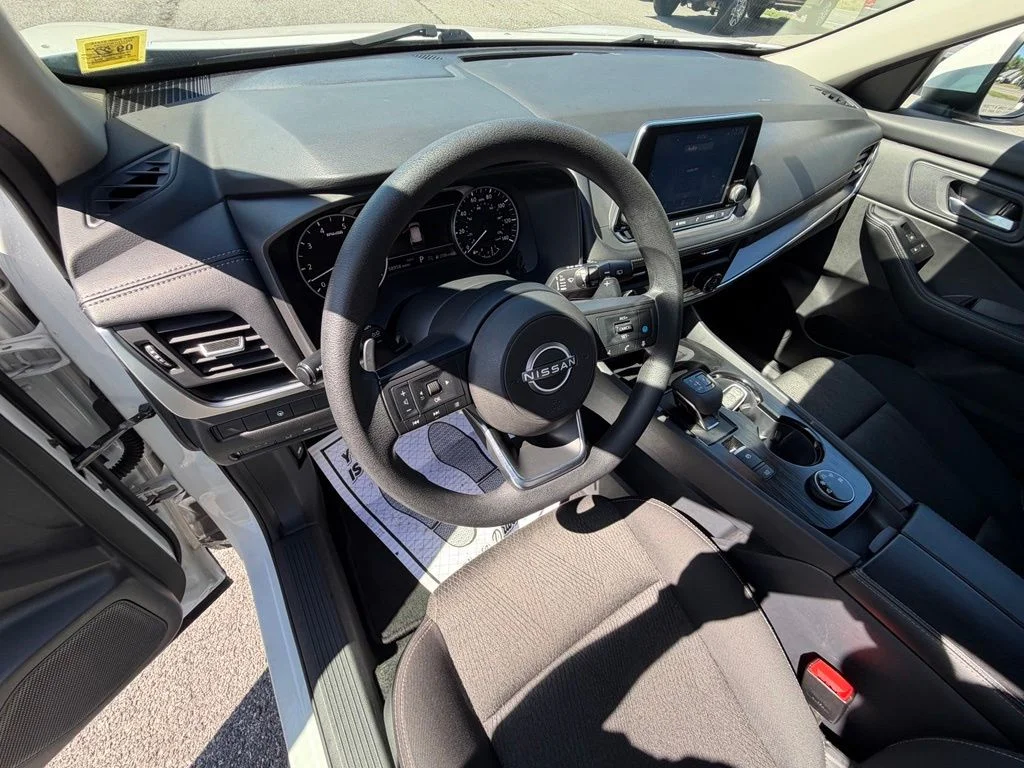 Used 2024 White Nissan SV image 12
