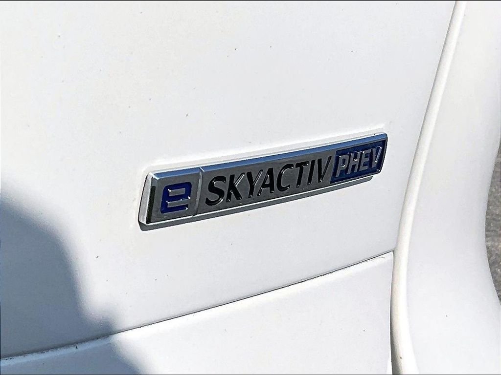 Used 2024 White Mazda Premium Plus image 30
