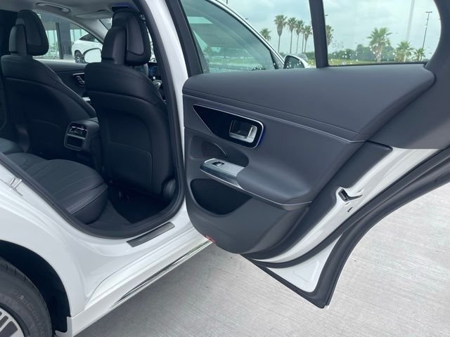 2025 Mercedes-Benz E-Class E350 - Photo 19