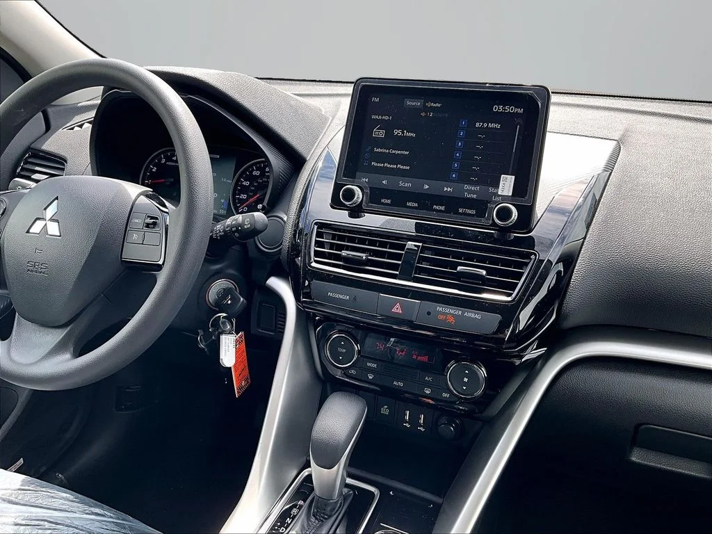 2026 Mitsubishi Eclipse Cross ES - Photo 7