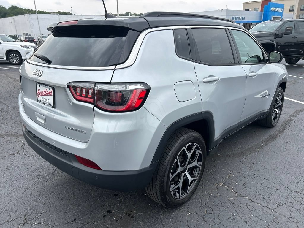 Used 2025 Silver Jeep Limited 4x4 image 5