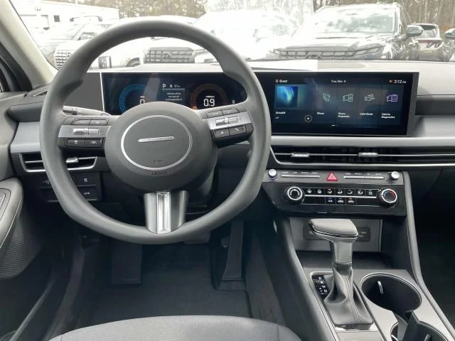 New 2025 Silver Hyundai SE image 13