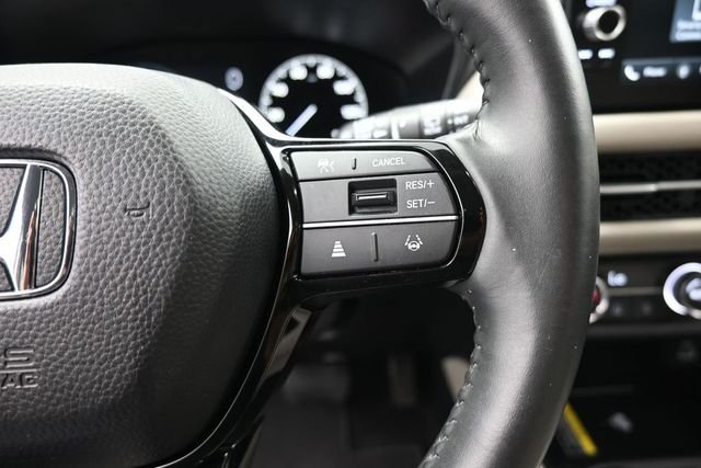 Used 2024 Gray Honda EX-L image 6