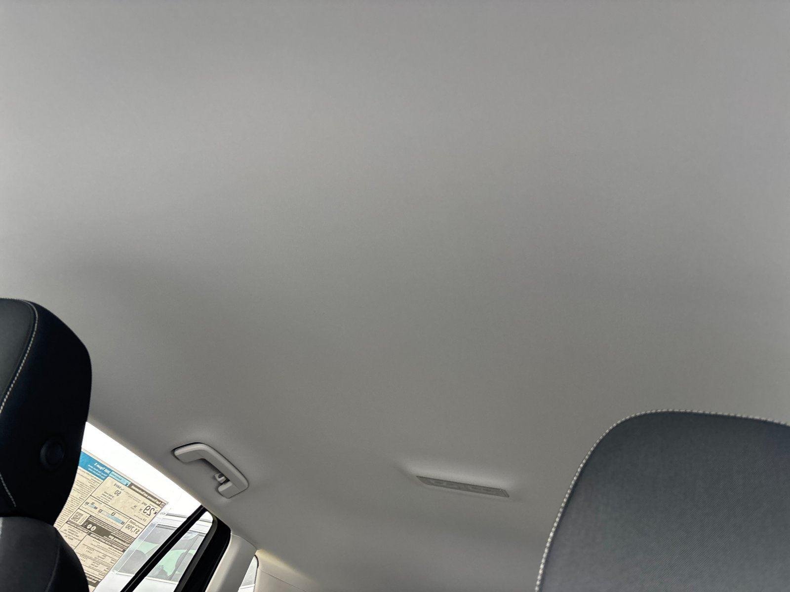 New 2026 Platinum Gray Metallic Volkswagen S image 30