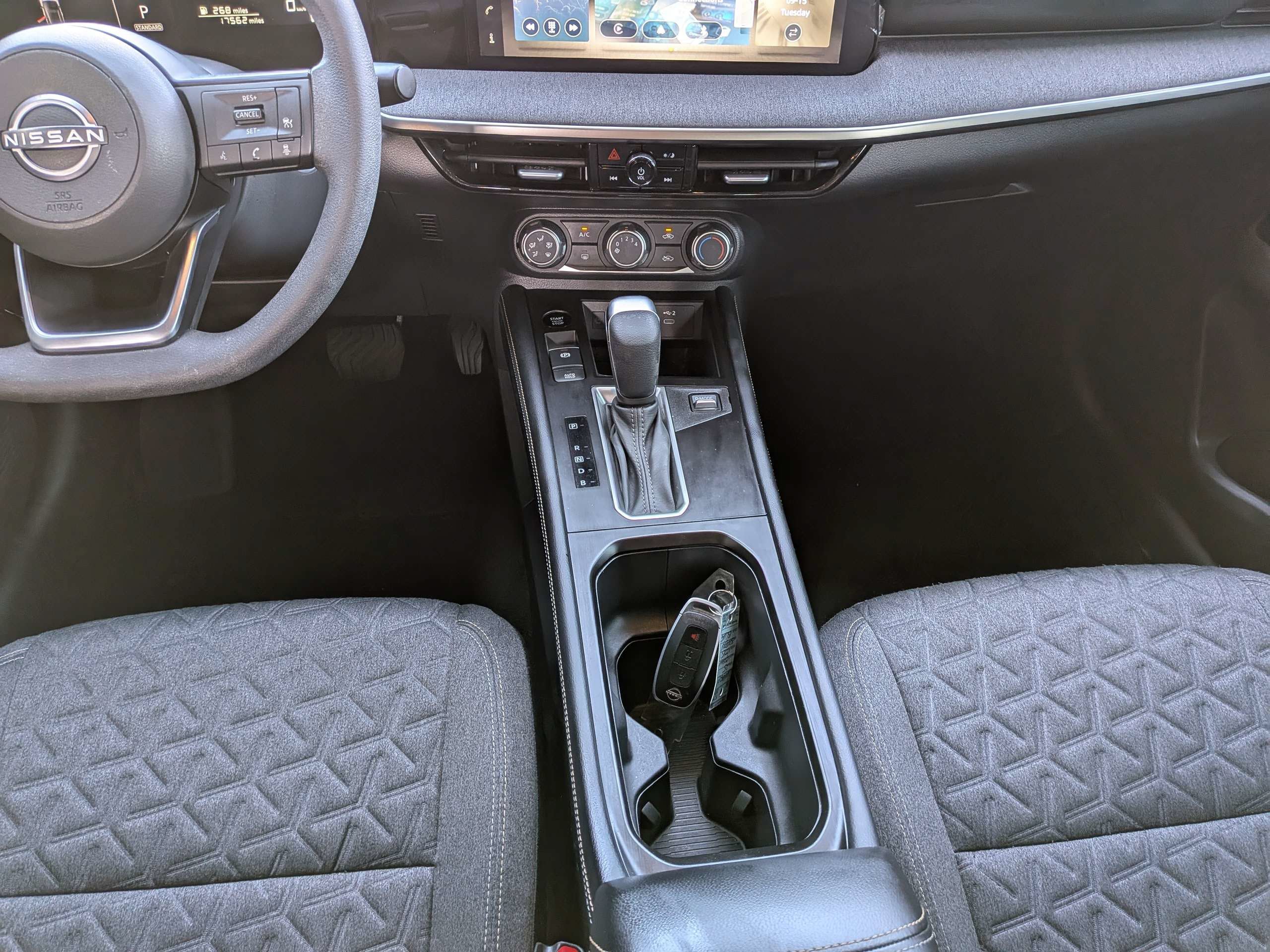 Used 2025 Blue Nissan SV image 13