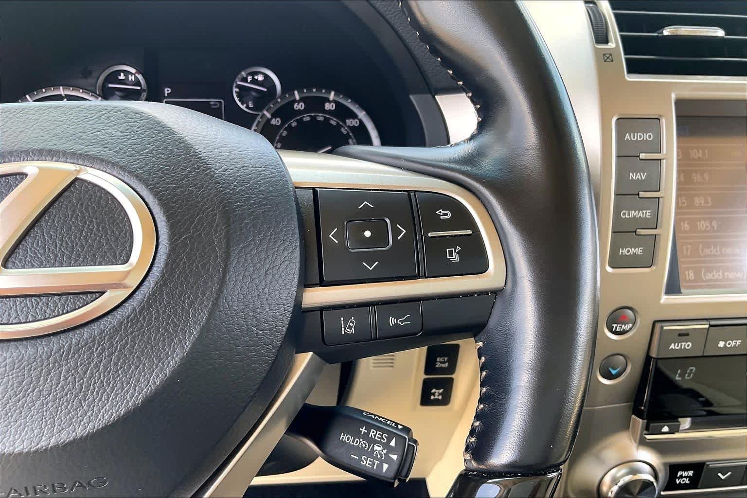 Used 2021 Starfire Pearl Lexus Premium image 22