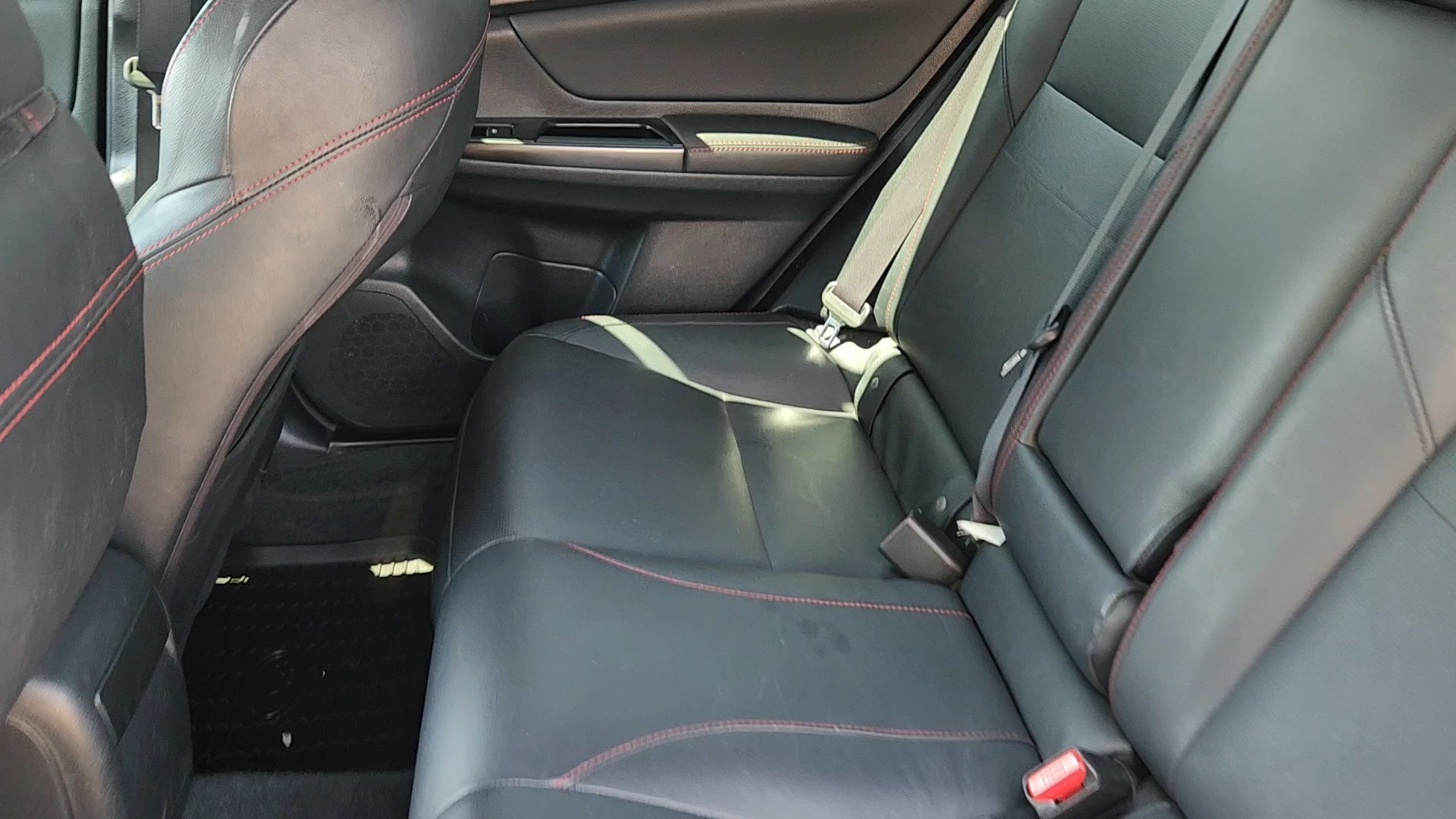 Used 2020 Crystal Black Silica Subaru Limited image 22