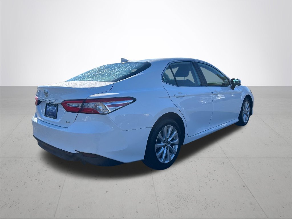 Used 2019 White Toyota LE image 7
