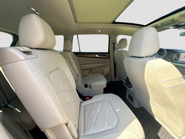2026 Volkswagen Atlas SE w/Tech - Photo 24