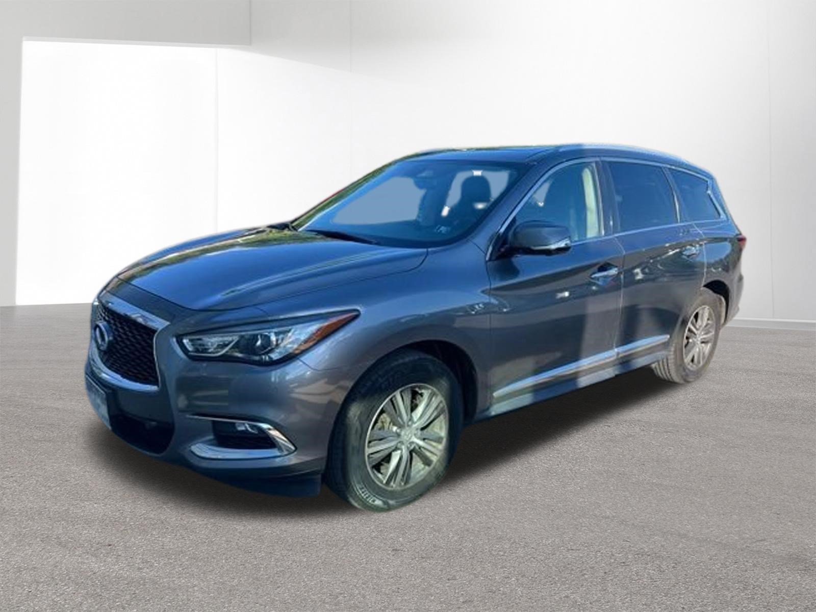 Used 2018 Graphite Shadow INFINITI Base image 4