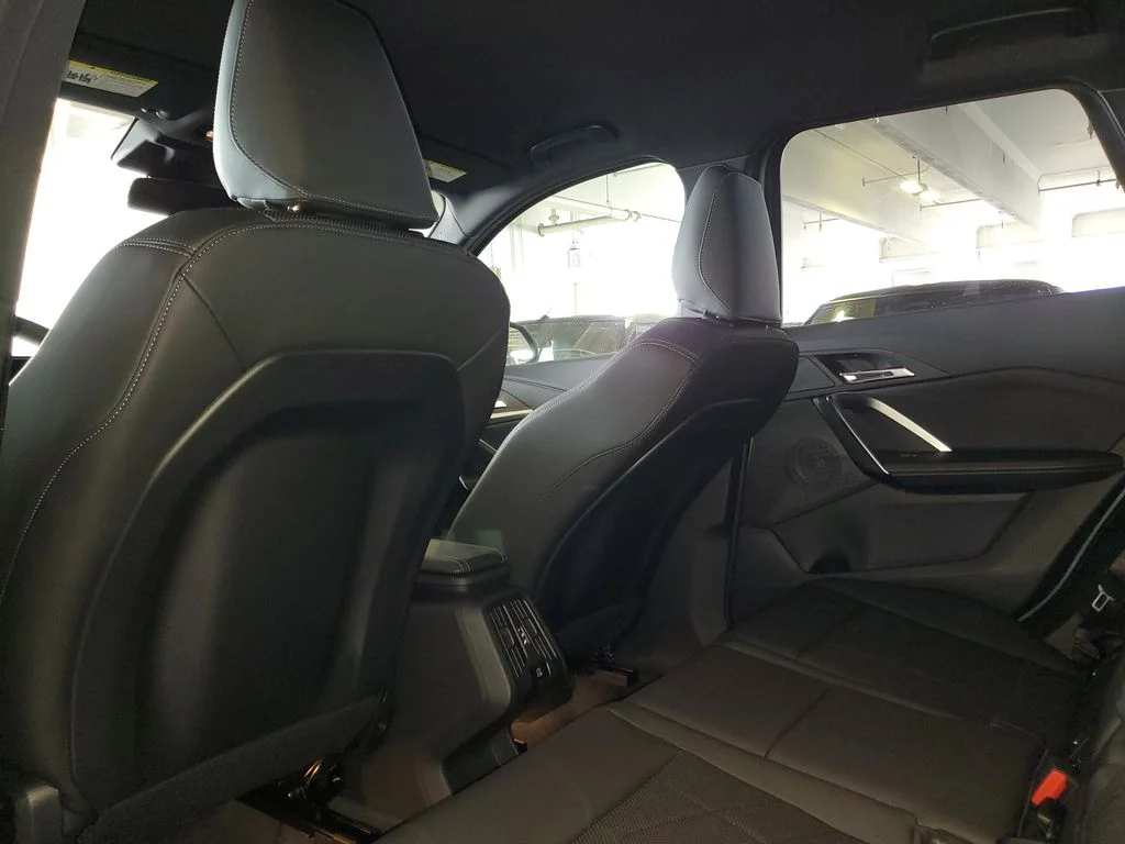 New 2026 Cape York Green Metallic BMW xDrive28i image 10