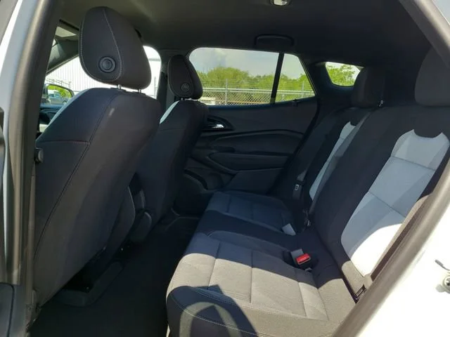 2026 Chevrolet Trax RS - Photo 14