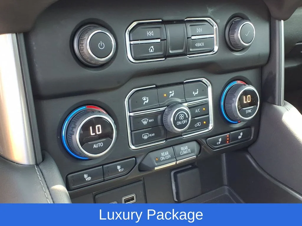 Used 2022 Gray Chevrolet Z71 image 12