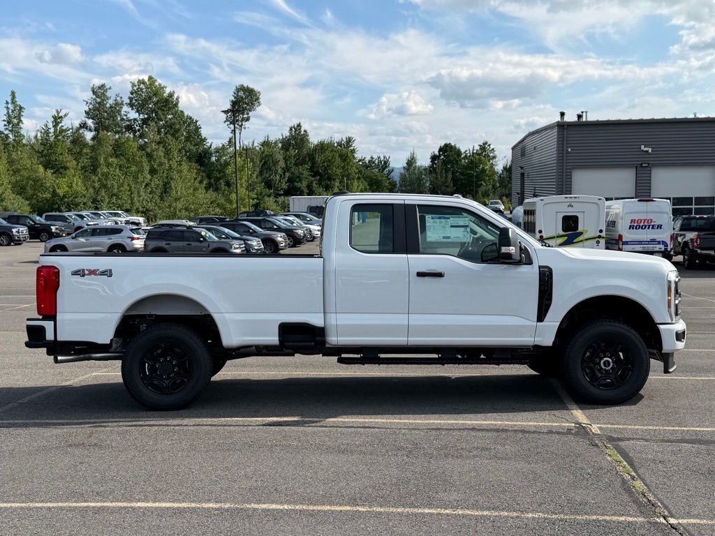 New 2026 Oxford White Ford F-350® XL image 24