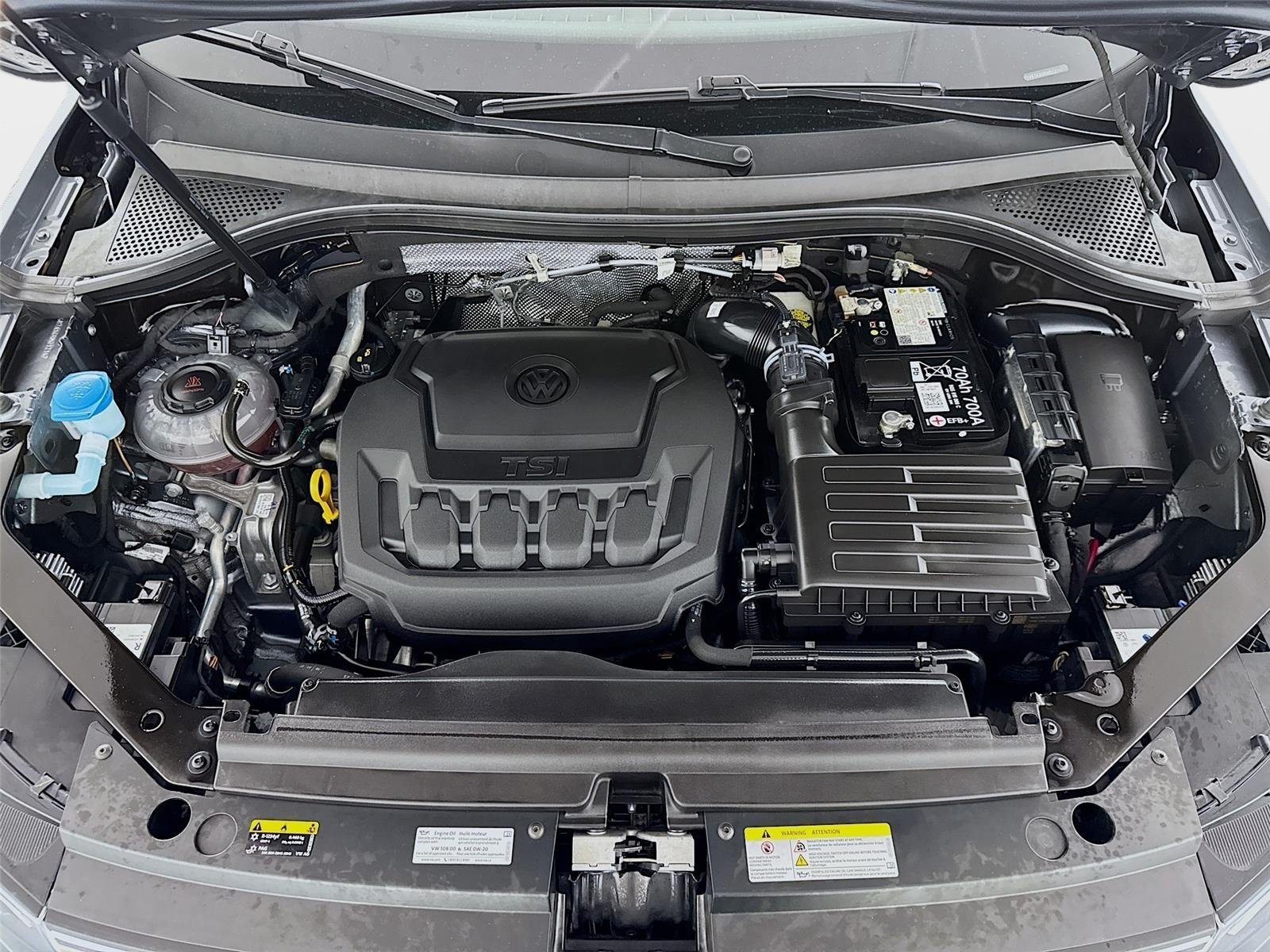 Used 2024 Gray Volkswagen SEL R-Line image 31