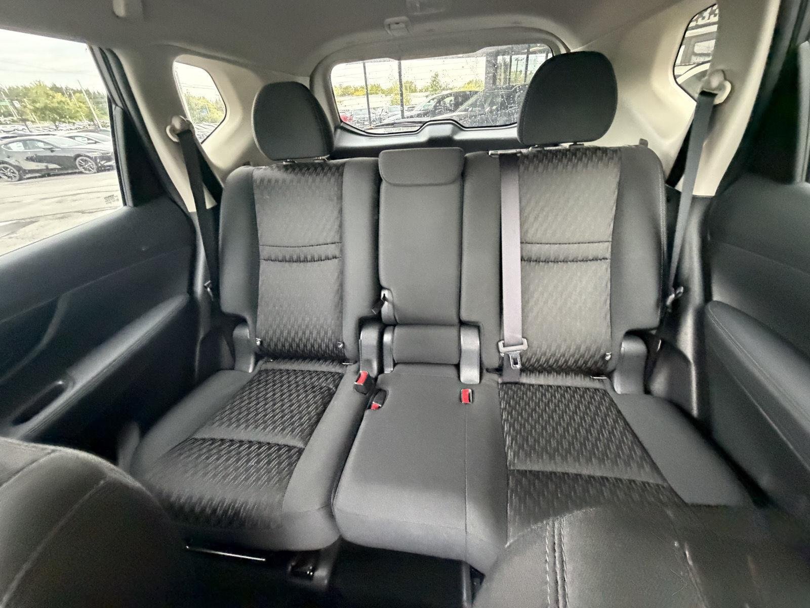 Used 2020 Gun Metallic Nissan SV image 22