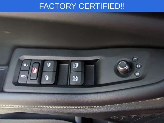 Used 2023 Red Jeep Altitude image 14
