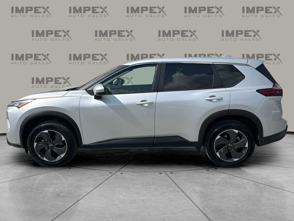 Used 2025 Silver Nissan SV image 2