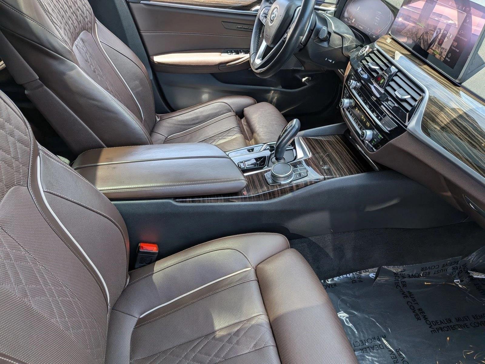 Used 2021 Black BMW 540i xDrive image 21