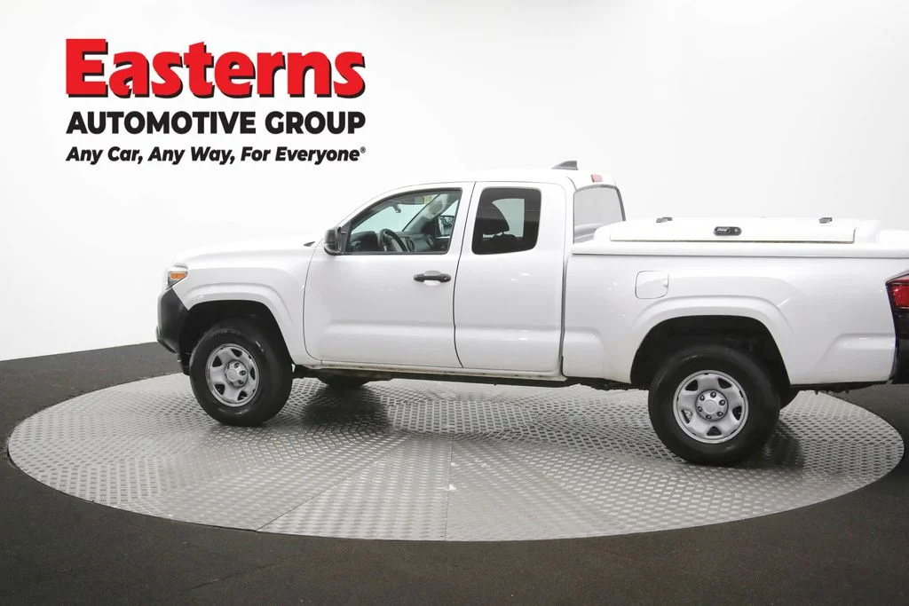 Used 2020 White Toyota SR image 61