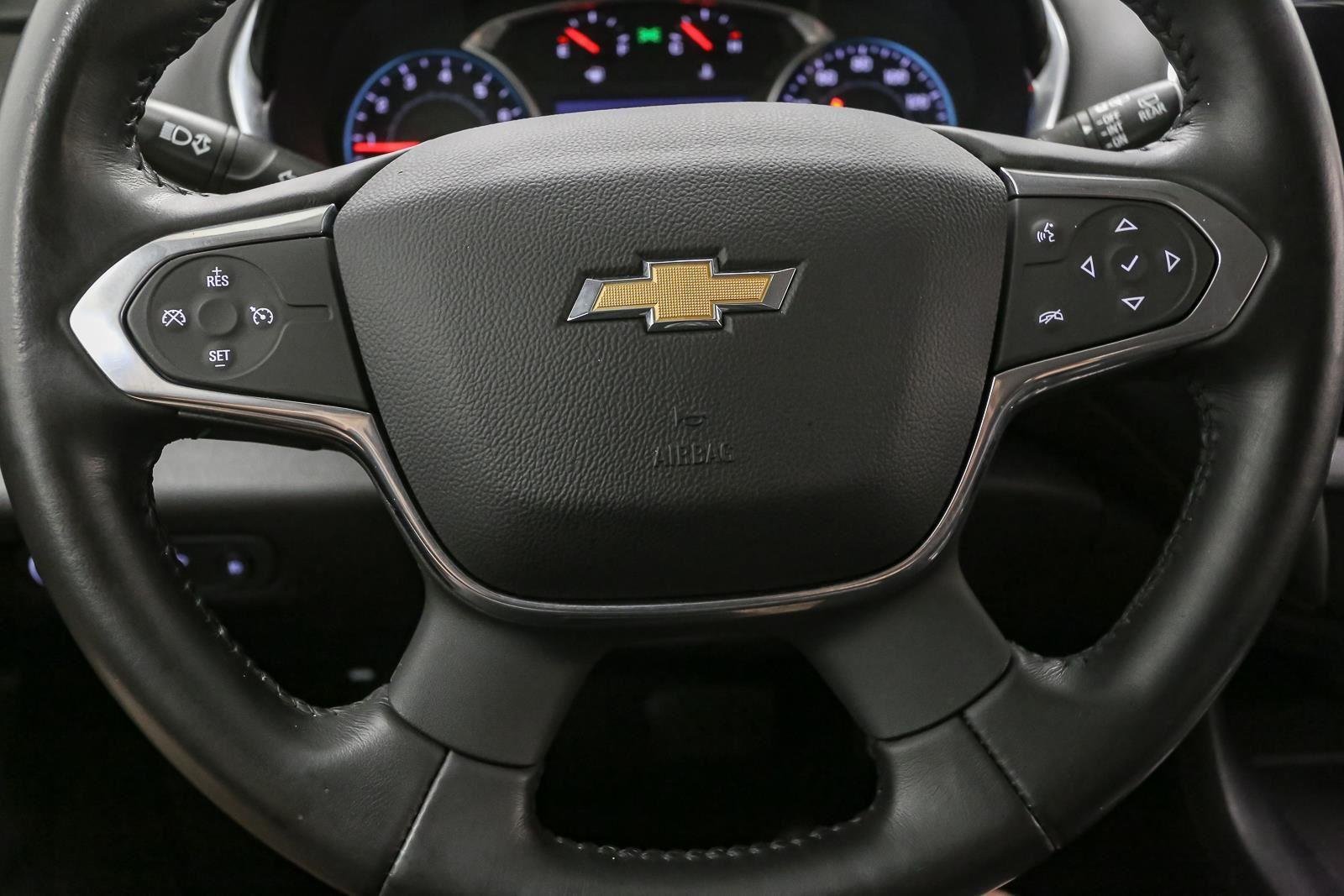 Used 2020 Graphite Metallic Chevrolet LT Cloth image 37