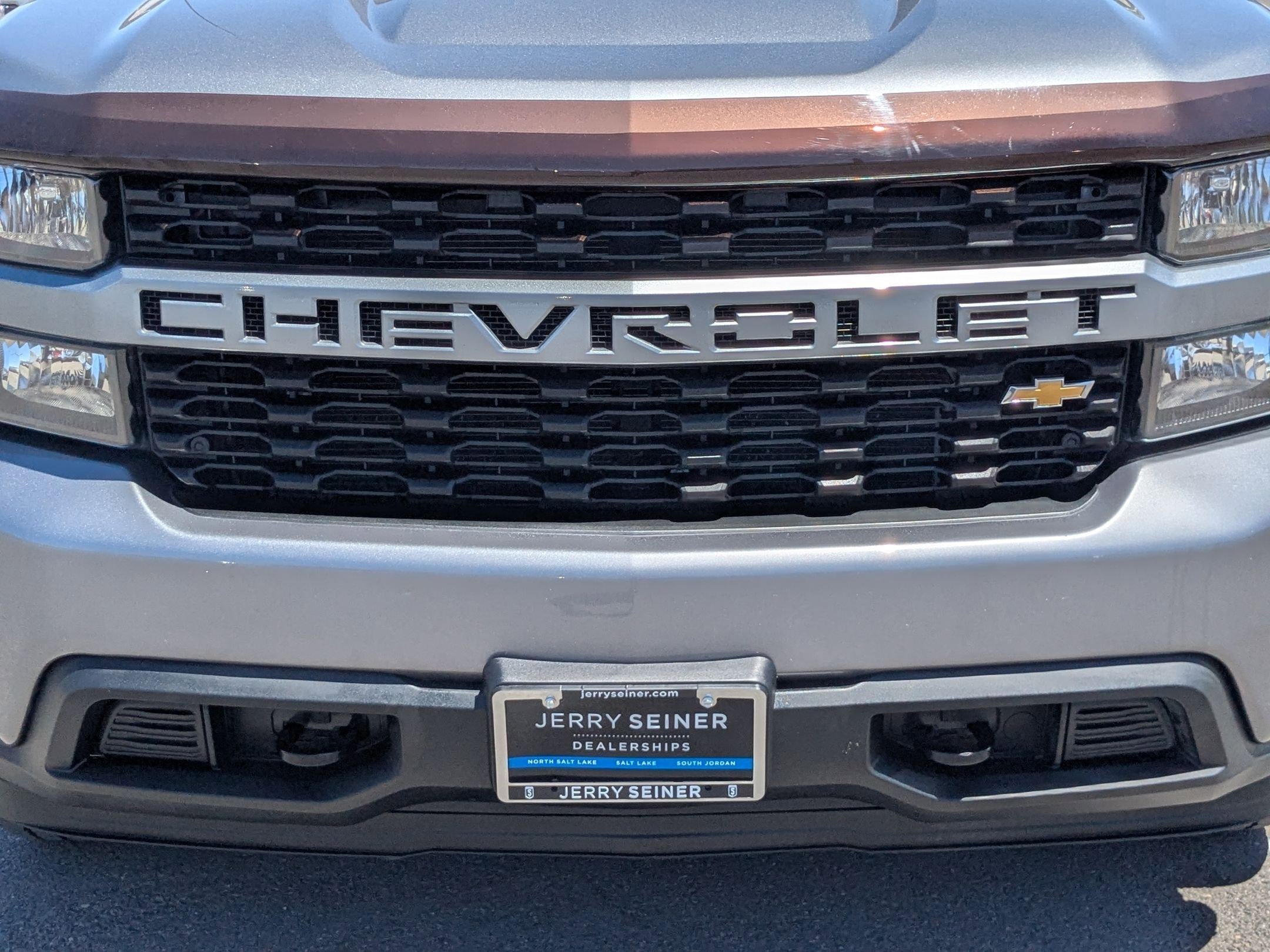 Certified Used 2020 SATIN STEEL METALLIC Chevrolet Custom image 9