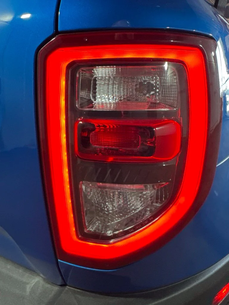 Used 2022 Blue Ford Outer Banks image 17