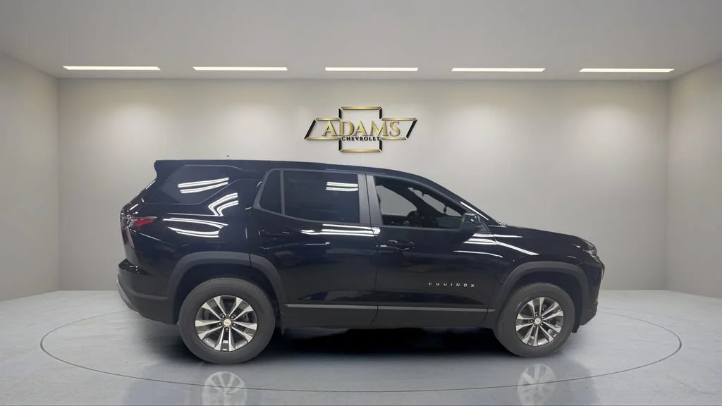 New 2027 Mosaic Black Metallic Chevrolet LT image 6