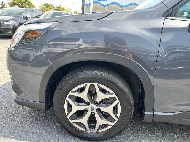 Used 2023 Gray Subaru Premium image 28