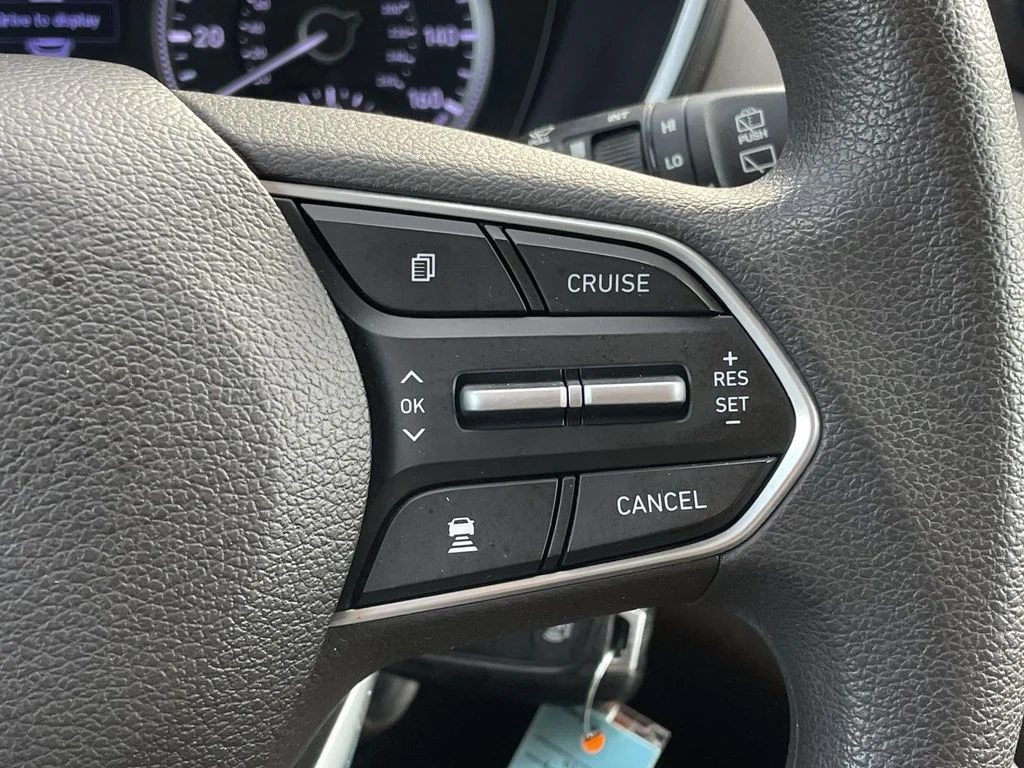Used 2019 Machine Gray Hyundai SE image 11