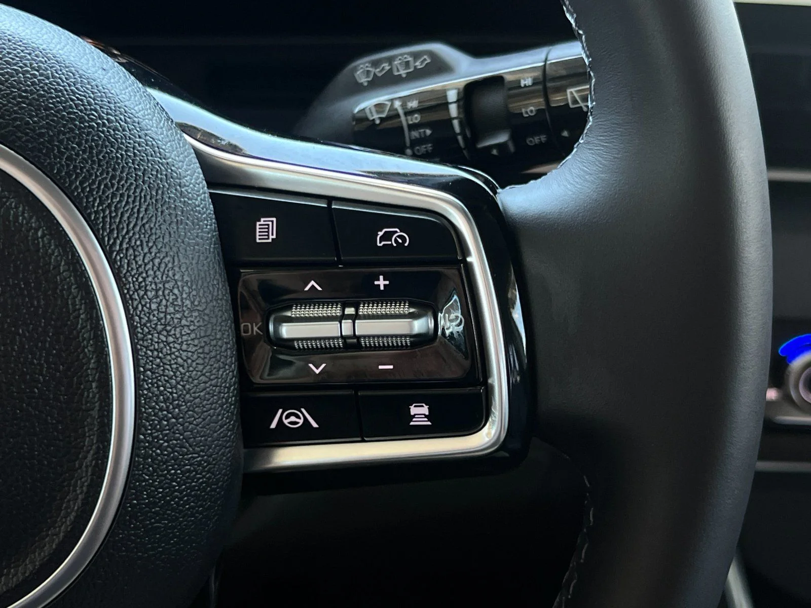 2026 Kia Carnival EX - Photo 29