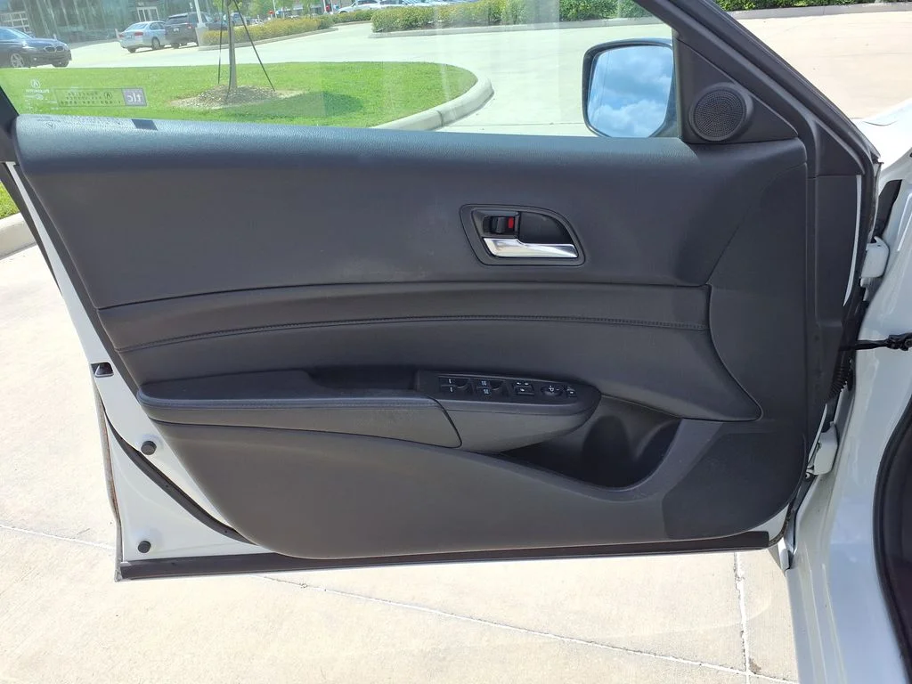Used 2016  Acura 2.4L image 12